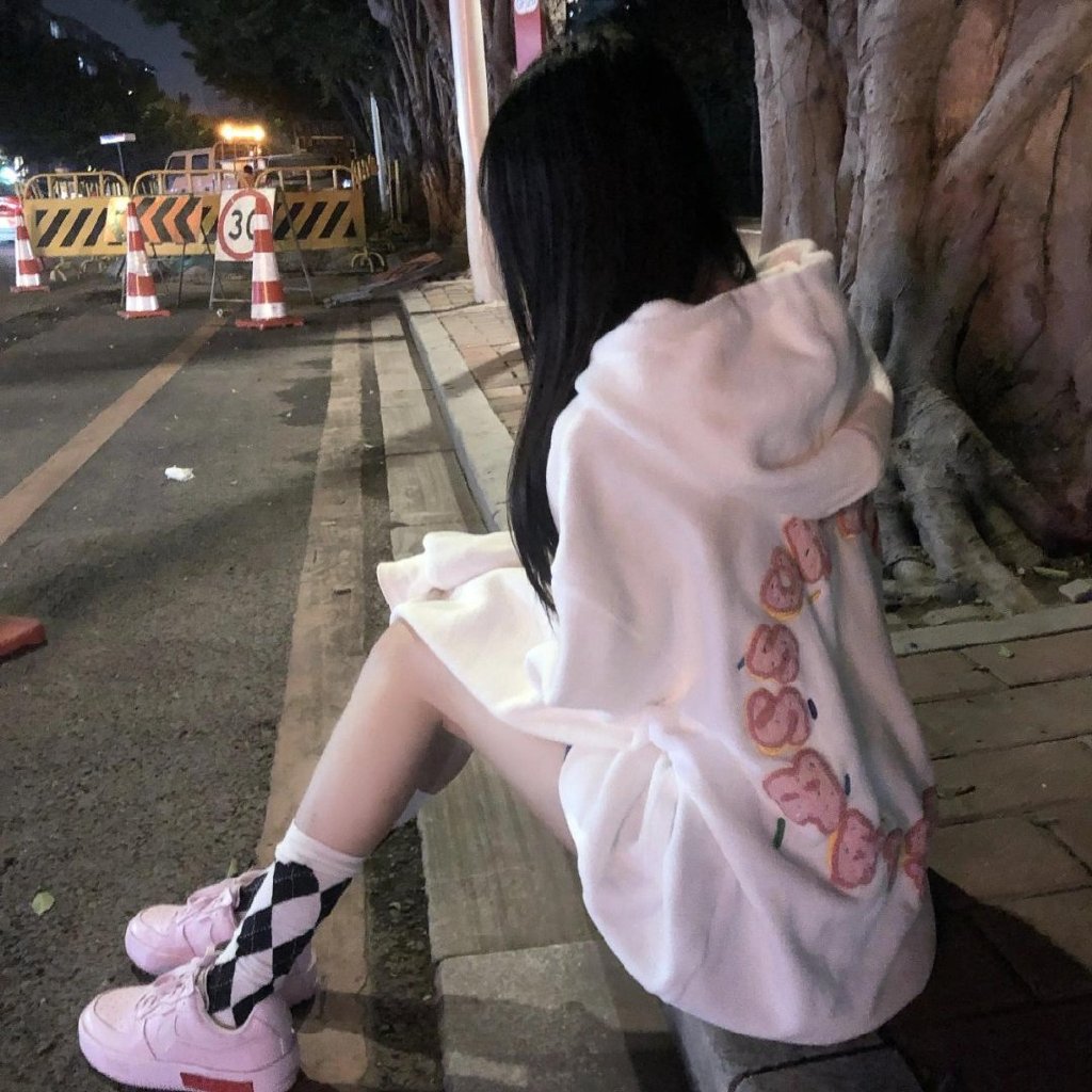 妹子，不能喝就不要喝那么多嘛