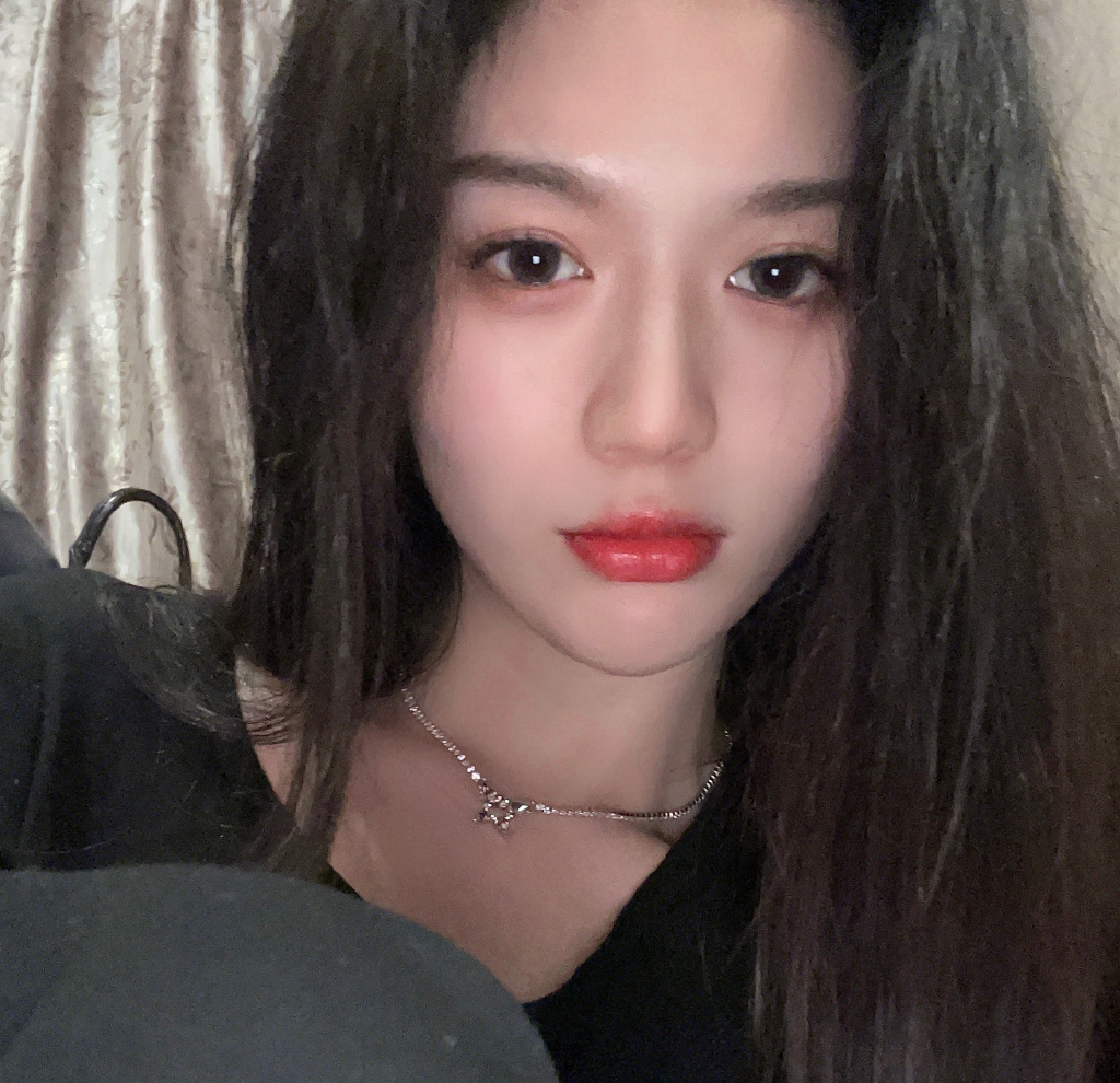 受不了的电眼，多看一眼都受不了