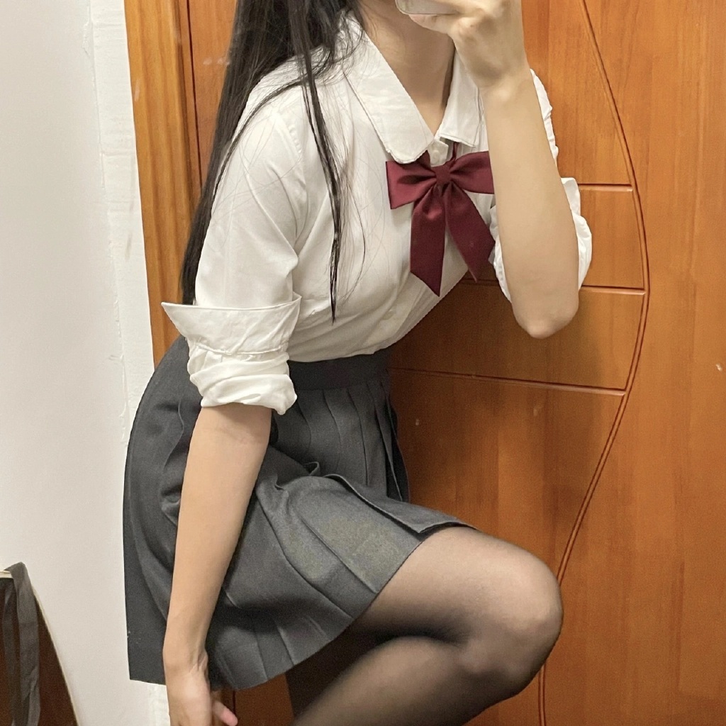 穿上JK，出门诱仔