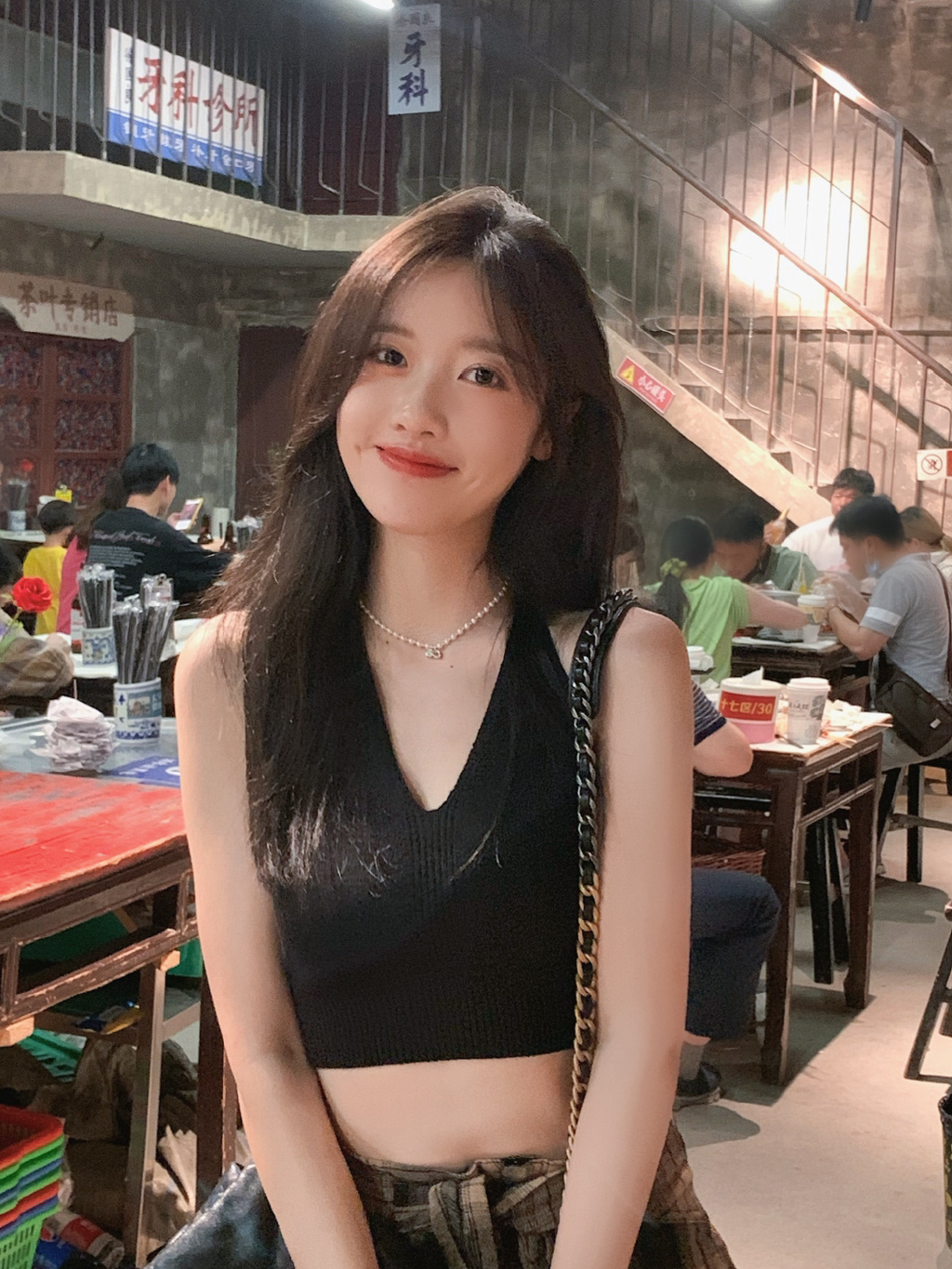 这么甜的妹子，有没有想约会的感觉？