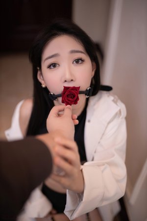 唐安琪神技深喉咙，让你爽到呻吟欲仙欲死