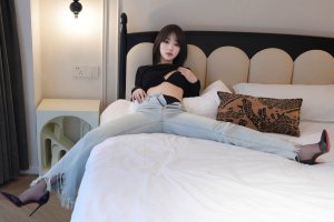 香味锁住！贤妻居家裤里丝才是最高段位