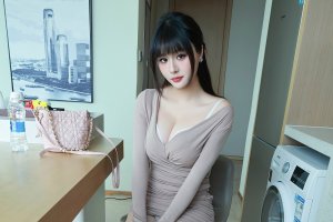 约P熟女人妻感十足，别人的老婆就是爽