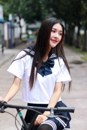 当女朋友穿上JK制服，眼前一亮美到认不出