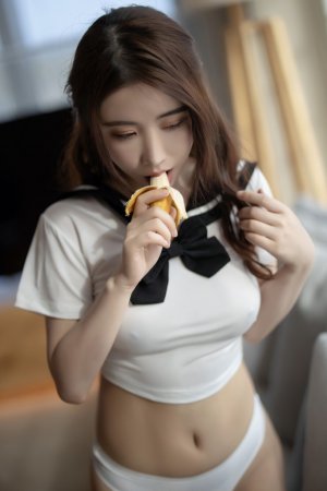 御姐装嫩最致命 女神绯月樱水手服诱惑真空秀奶