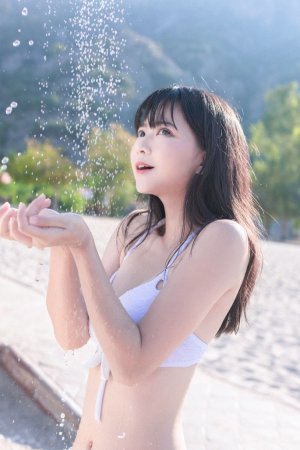 爱琴海岸的夏天，比基尼的诱惑挡不住